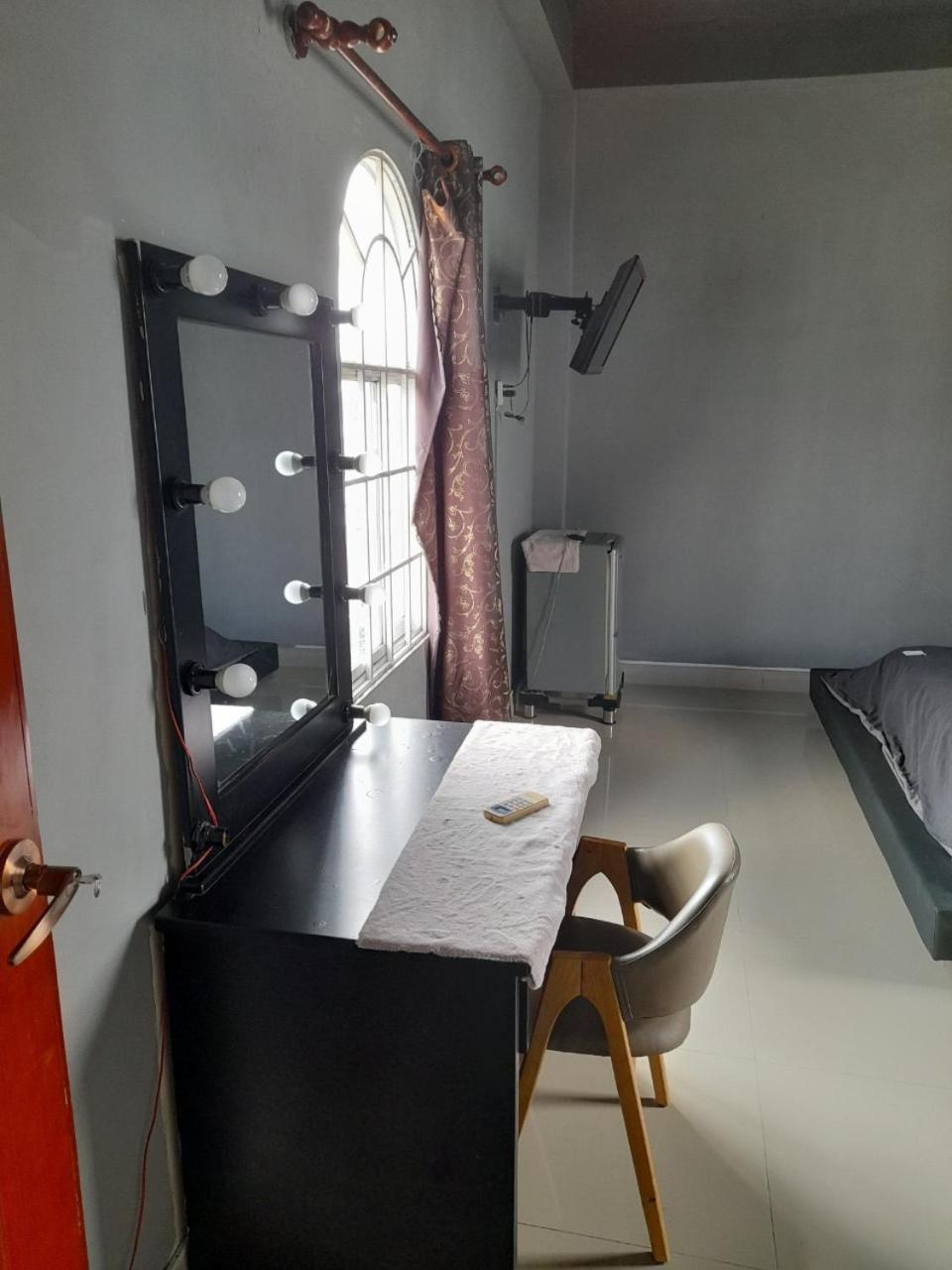 Nha Yen 1 Bed 2 Beds Hotel Homestay Hostel Can Tho Bagian luar foto